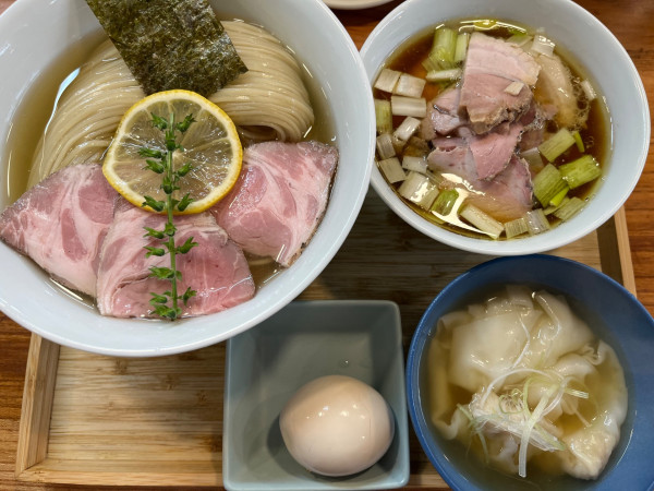 「昆布水つけめん醤油、麺増、平飼味玉、チャーシュー増、海老ワン」@アメノオトの写真