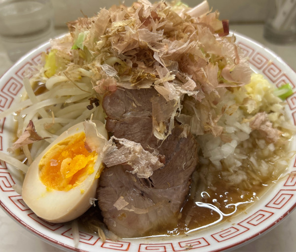 「辰醤油ラーメン（小）【ニンニク少なめ】」@らーめん辰屋の写真