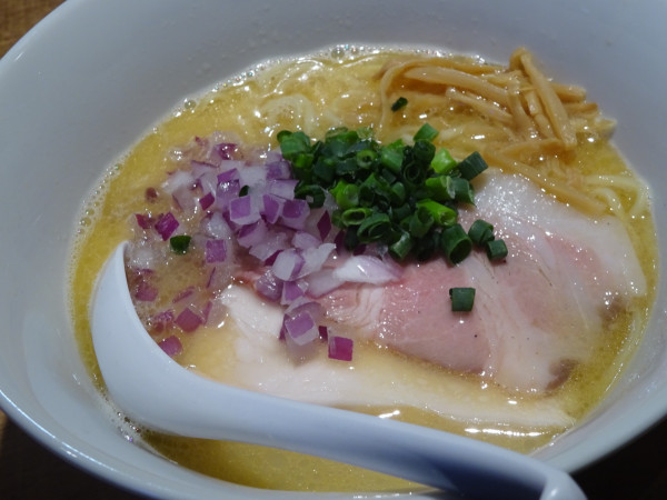 「真鯛と蛤の白湯そば 1000円」@ミタバラボの写真