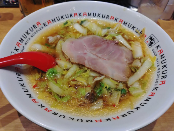 「おいしいラーメン、生ビール」@どうとんぼり神座 新宿店の写真