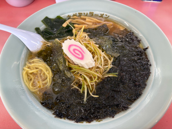 「ネギラーメン中800円、岩海苔200円」@元ラーメンショップ主水の写真