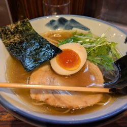 塩らーめん(1290円)