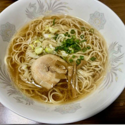 【通販】秋刀魚出汁ラーメン醤油(800円)