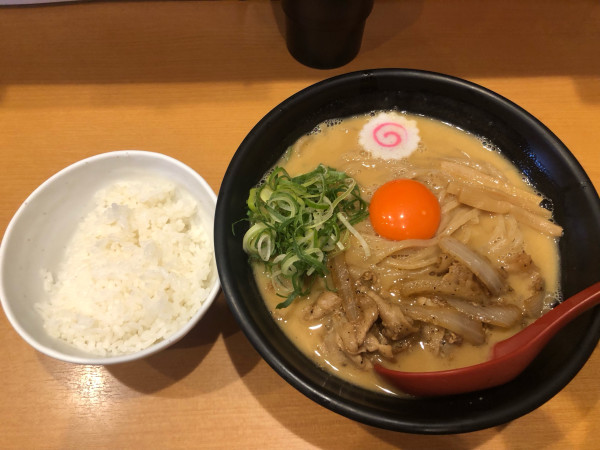 「肉玉そば」@肉玉蕎麦 おとど 北松戸総本山の写真
