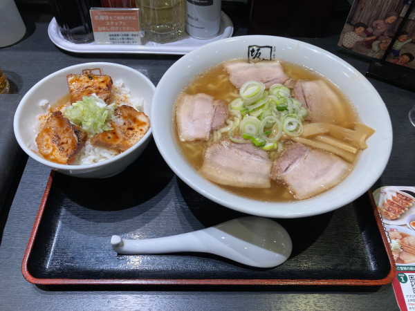 「喜多方ラーメン+ 炙り焼豚ご飯セット」@喜多方ラーメン坂内 本庄店の写真