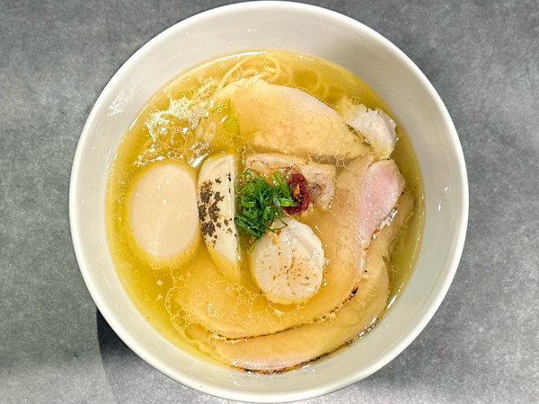 「★特製塩ラーメン🍜¥1,900」@Ramen 翡翠の写真