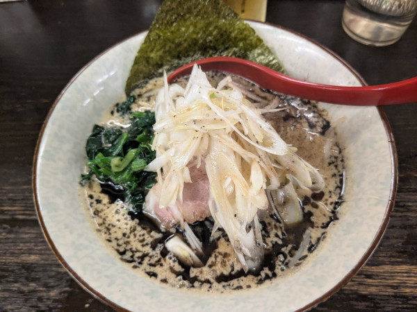 「黒坦々」@タンタン麺とからあげのジェイタンの写真