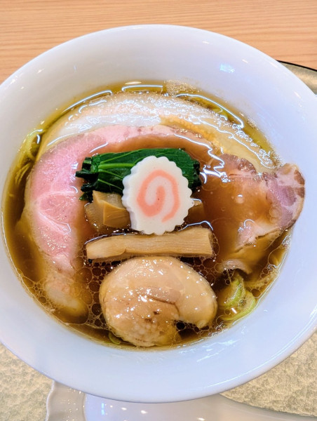 「黒出汁 知床鶏もも もろみポーク（2枚）」@中華そば 深緑の写真