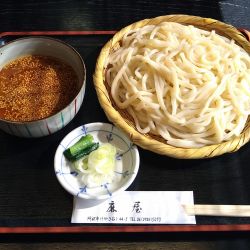 ピリ辛牛汁うどん＋もつ煮込み