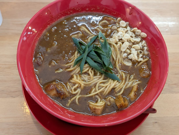 「限定カレーそば」@ぶたのほしの写真