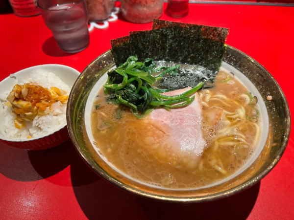 「ラーメン　玉子まぶし」@厚木家の写真