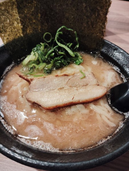 「ラーメン」@横浜家系ラーメン まる金 石川家の写真
