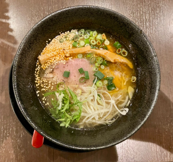 「牛骨塩らぁめん」@笹本為次郎商店の写真