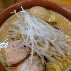 みそらーめん　チャーシューごはん