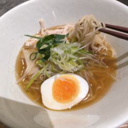 鶏と醤油と麹ラーメン(980)