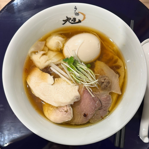 「特製醤油らぁ麺」@らぁ麺旭の写真