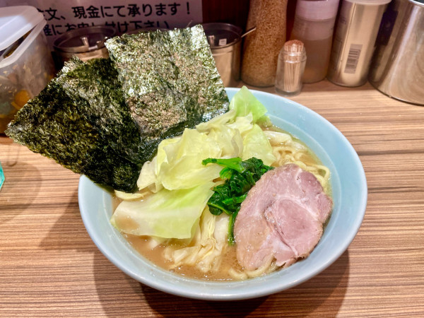 「ラーメン キャベツ」@横浜らーめん渡来武 総本店の写真