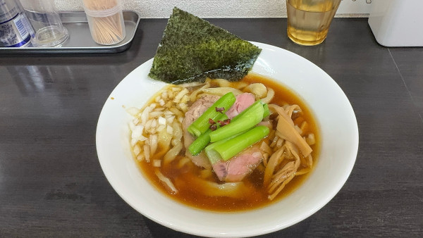 「醤油らーめん ¥1,100-」@自家製手打ち麺 禿の写真