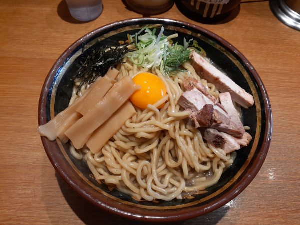 「上油そば、メガ盛」@油そば専門 清水家 向ヶ丘遊園店の写真