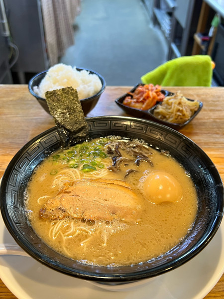 「博多ラーメン」@二代目 白神の写真