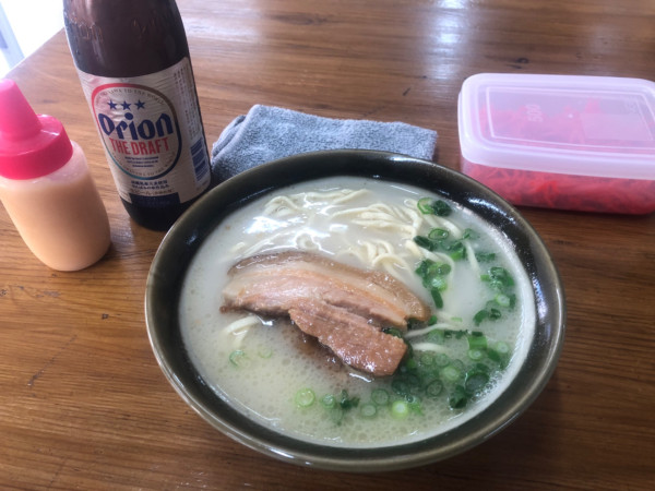 「三枚肉そば」@沖縄食堂にじや 曙本店の写真