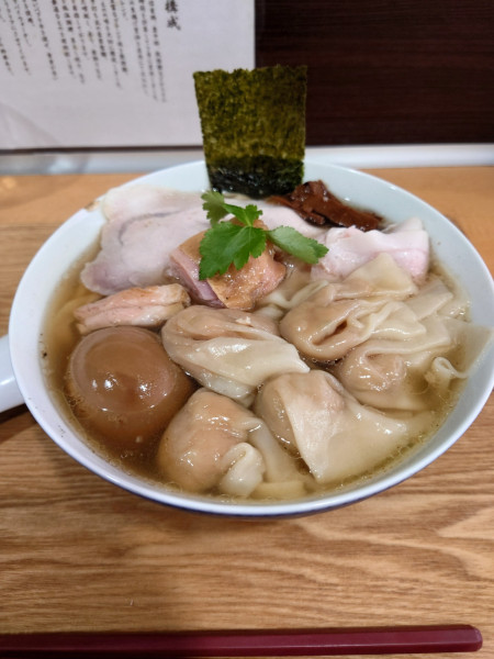 「特製三位一体大盛り  ワンタン」@らーめん亭 ひなり竜王の写真