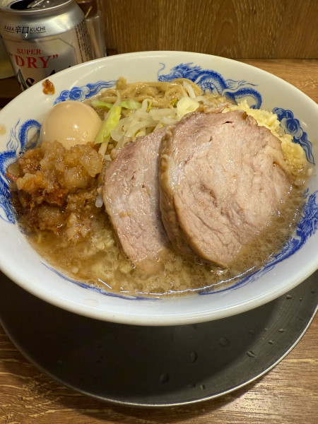 「豚玉ラーメン（ヤサイ少なめ、ニンニクW、ショウガ）」@ジャンクガレッジ 北浦和店の写真