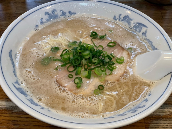 「博多ラーメン（かた）」@博多ラーメン ばりこての写真
