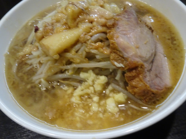 「ラーメン小　980円」@マジックの道の写真