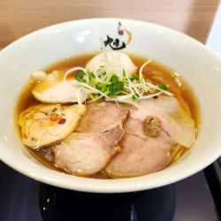 特製醤油らぁ麺