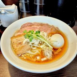 特製いりこそば