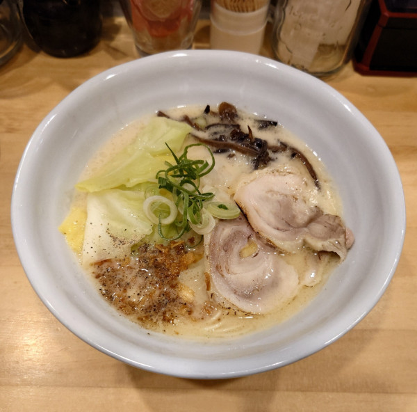 「鶏白湯塩らーめん(850円)」@麺屋 松どりの写真