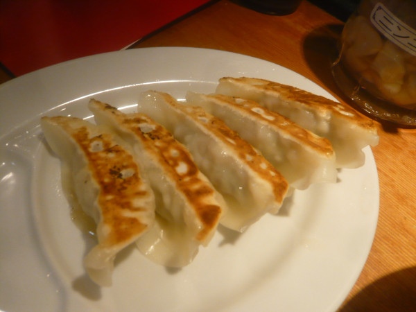 「豚餃子(5コ)」@熊本ラーメン ひごもんず 西荻窪店の写真