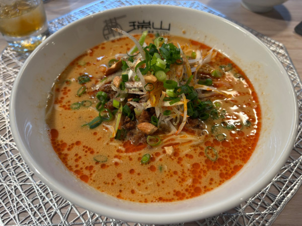 「担々麺1000円+他いろいろ」@中国菜はつがい麻婆豆腐店の写真