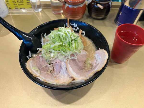 「醤油ラーメン(あっさり)」@超ごってり麺 ごっつ 秋葉原店の写真