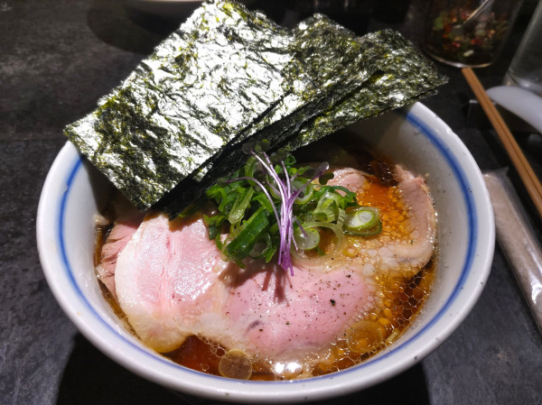 「SUPEME（特製ラーメン）1250円」@駄目な隣人 新宿店の写真