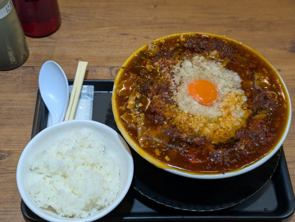 「大とろホルモン酸辣ヂャン麺ご飯セット」@麺とかき氷 ドギャン 谷四店の写真