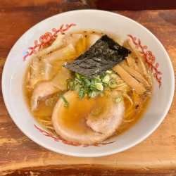 雲呑醤油旨味ソバ（1250円）＋塩かけソバ（800円）