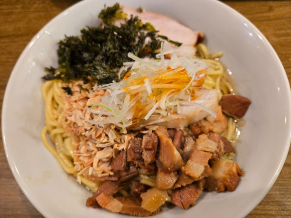 「油そば大盛+チャーシュー」@味噌麺処 田坂屋の写真