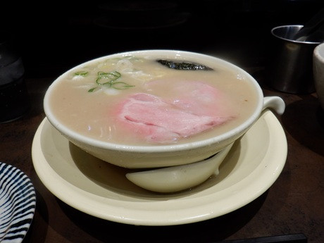 「豚骨ラーメン」@中洲 川端 きりんの写真