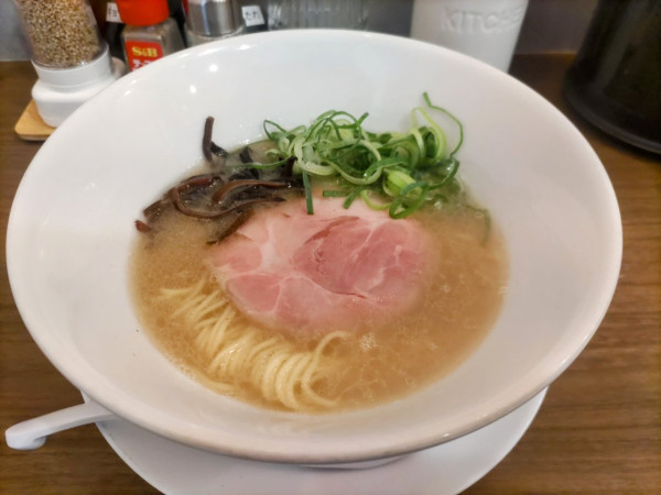 「らーめん 800円」@ICHIYU RAMEN&GYOZAの写真