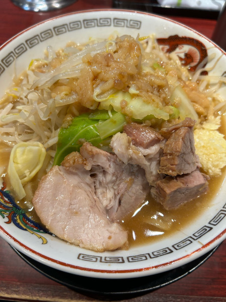 「小ラーメン＋うずら(ニンニクアブラカラメ)」@豚山 白楽店の写真