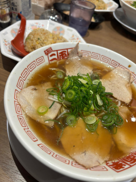 「ラーメン半チャーハンセット」@二両半 京橋店の写真
