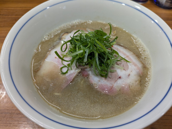 「中華そば(1250円)」@中華そば 西川の写真