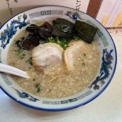 博多ラーメン（バリカタ）700円+替え玉100円