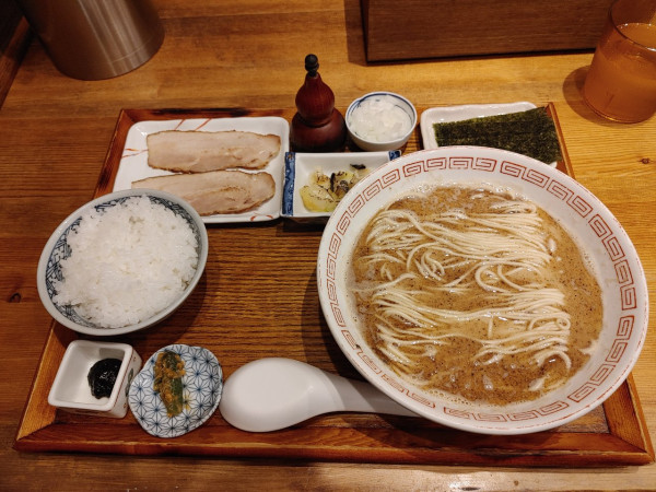 「鯖定食　1250円」@炭火焼濃厚中華そば 大覇道の写真