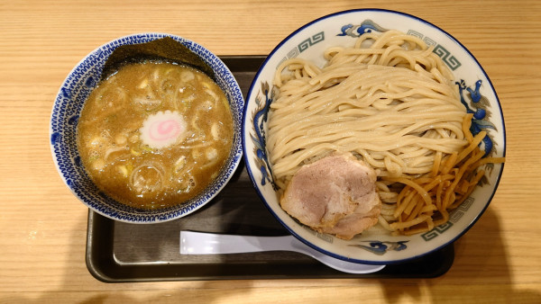 「つけめん（840円）+大盛（150円）」@舎鈴 横浜ポルタ店の写真