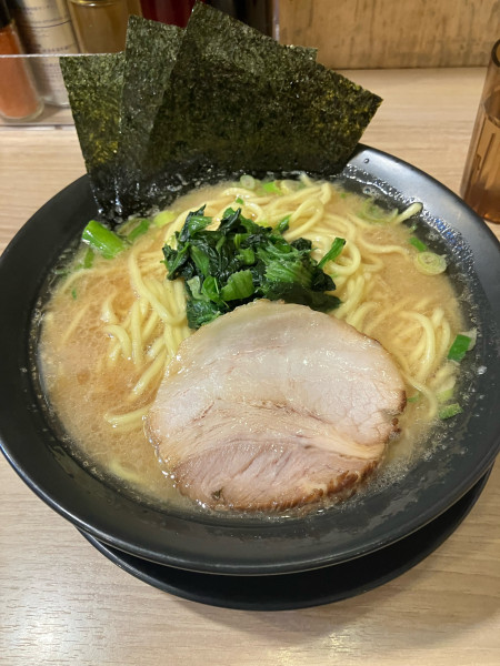 「醤油ラーメン」@横浜家系ラーメン 武骨家 相模大野店の写真