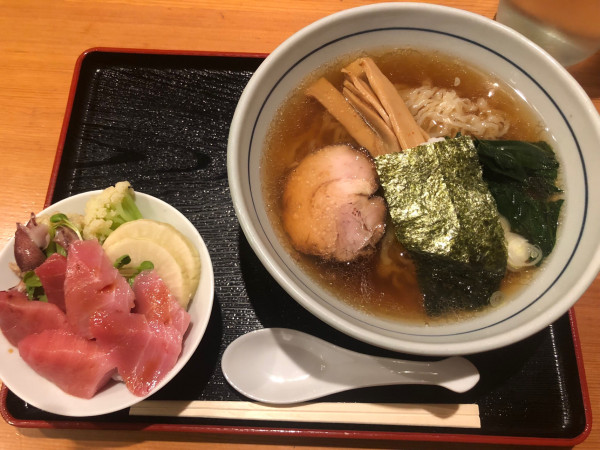 「中華そば+今日のご飯(鮪丼ちょい)」@味処 むさし野の写真