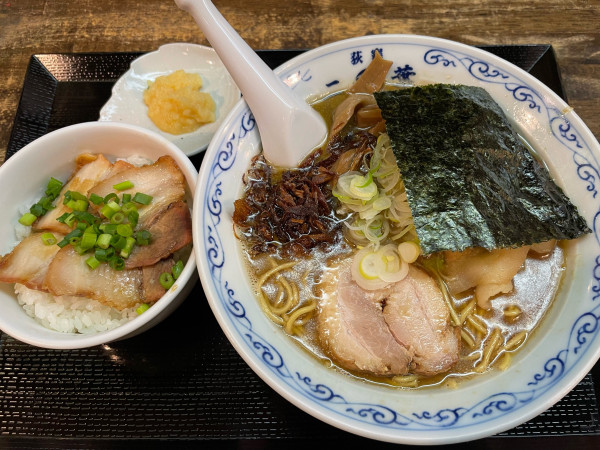 「【限定】濃い中華そば」@二葉 上荻店の写真